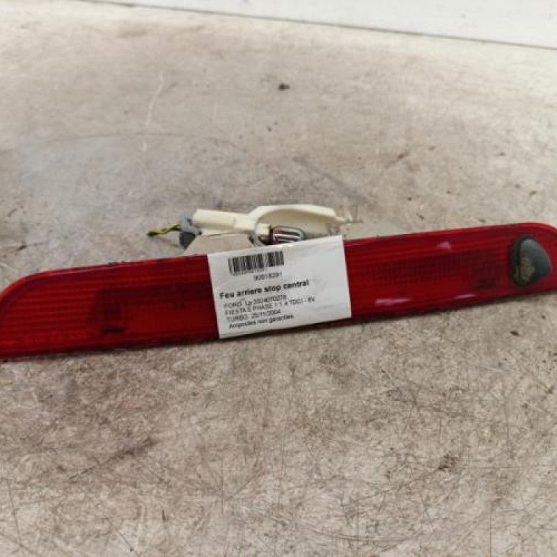 Feu arriere stop central FORD FIESTA 5 Feu arriere stop central FORD FIESTA 5