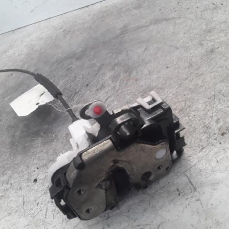 Serrure avant droit FIAT 500 2 Serrure avant droit FIAT 500 2