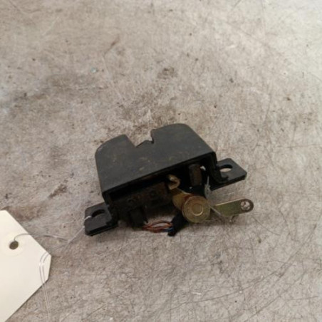 Serrure de coffre VOLKSWAGEN PASSAT 4