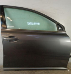 Porte avant droit TOYOTA AVENSIS 2 Photo n°1