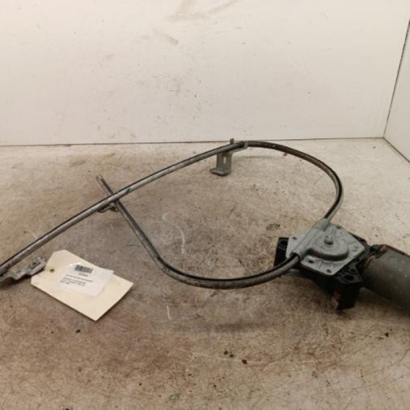 Leve vitre electrique avant gauche RENAULT CLIO 1