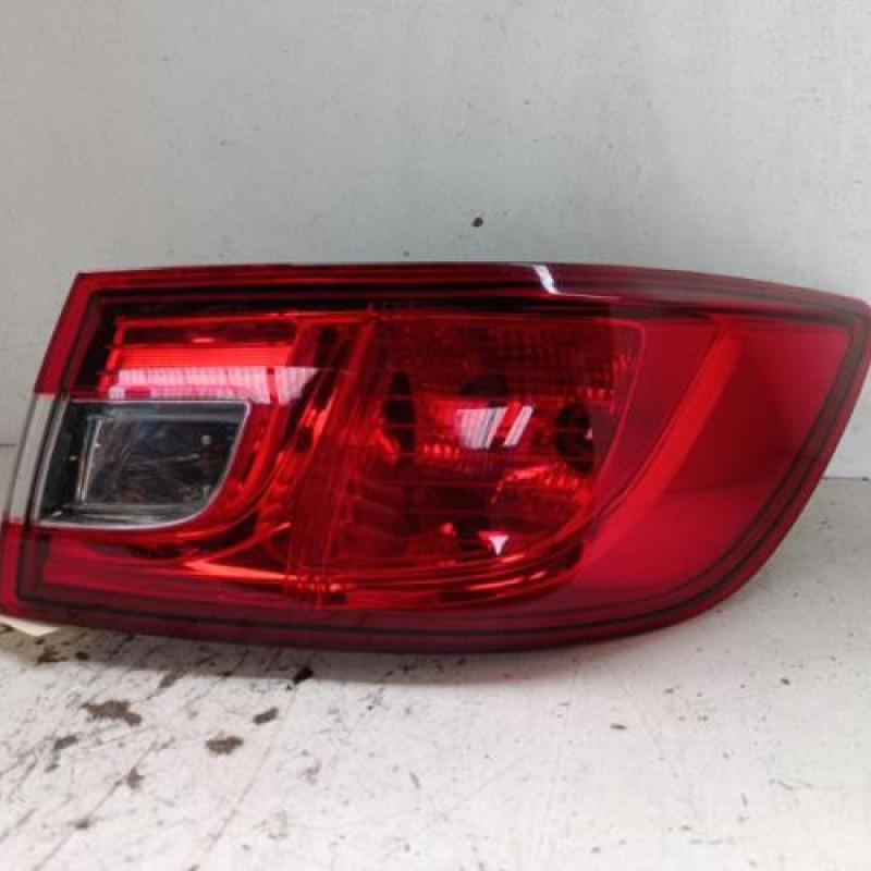 Feu arriere principal droit (feux) RENAULT CLIO 4 Feu arriere principal droit (feux) RENAULT CLIO 4