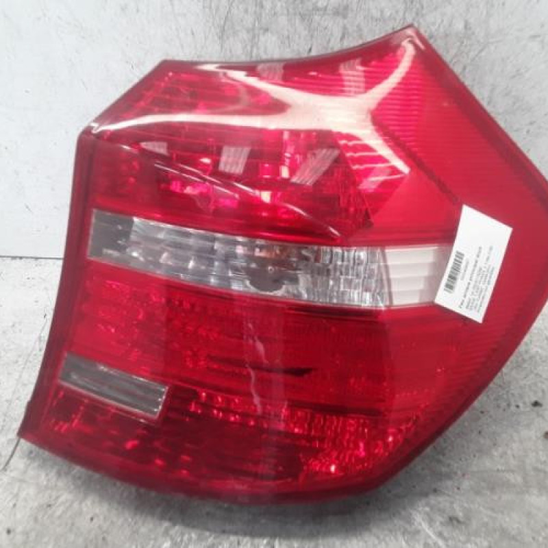 Feu arriere principal droit (feux) BMW SERIE 1 E87 Feu arriere principal droit (feux) BMW SERIE 1 E87