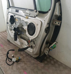 Porte avant gauche PEUGEOT 308 1 SW Photo n°7