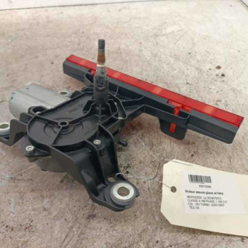 Moteur essuie glace arriere MERCEDES CLASSE A 169