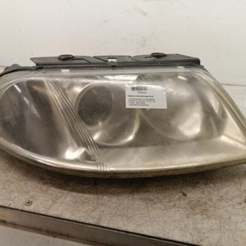 Optique avant principal droit (feux)(phare) VOLKSWAGEN PASSAT 4