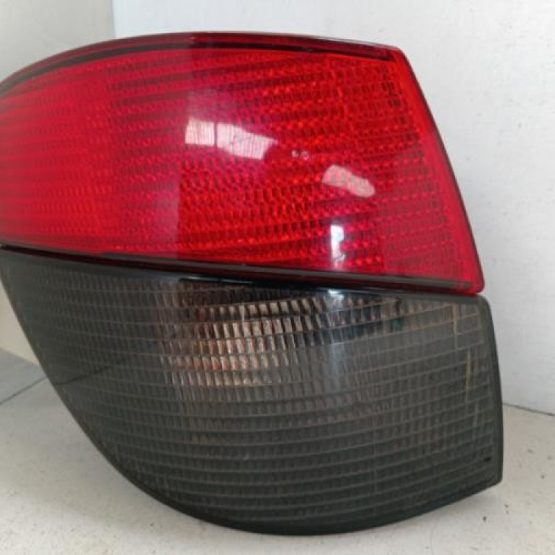 Feu arriere principal gauche (feux) PEUGEOT 406 Feu arriere principal gauche (feux) PEUGEOT 406