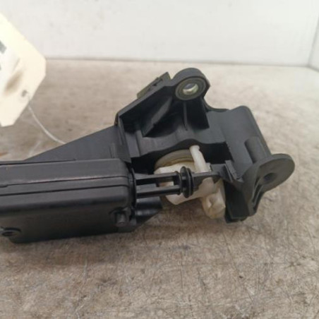 Bouton de coffre RENAULT CLIO 2 CAMPUS