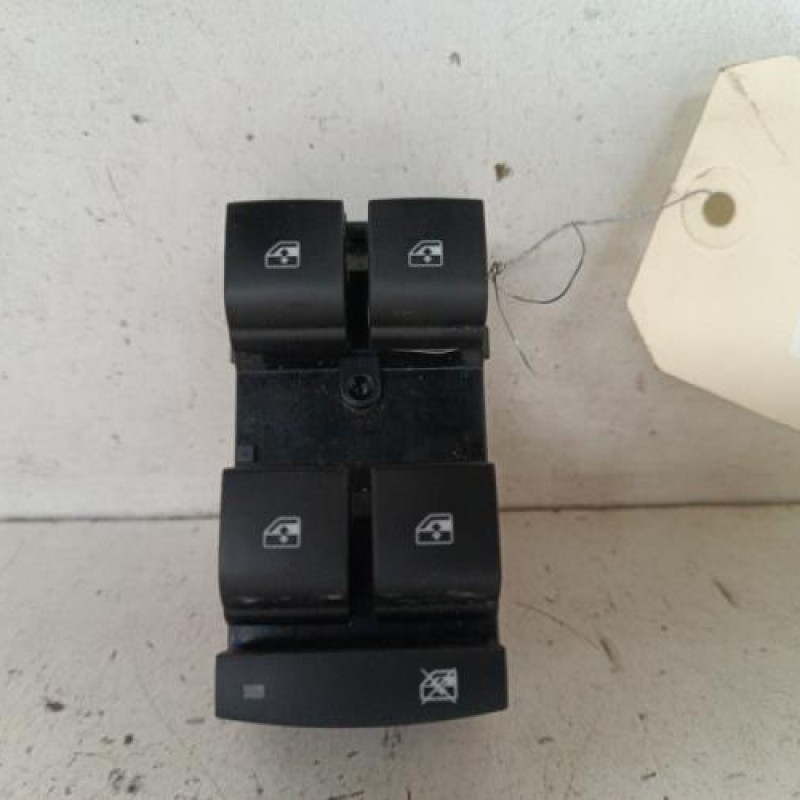 Interrupteur de leve vitre avant gauche OPEL ASTRA K SPORTS