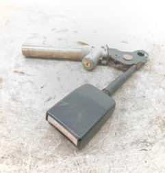 Attache ceinture avant gauche CITROEN SAXO