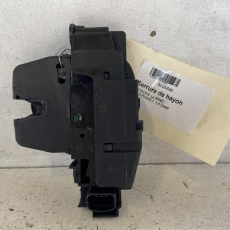 Serrure de hayon CITROEN C3 3 Serrure de hayon CITROEN C3 3
