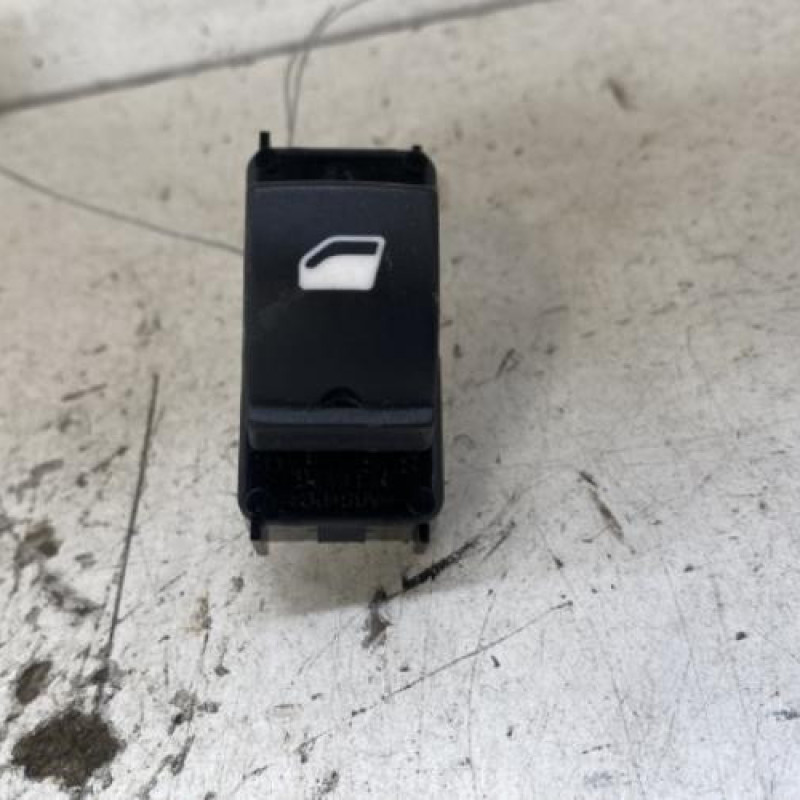 Interrupteur de leve vitre avant droit CITROEN C3 3