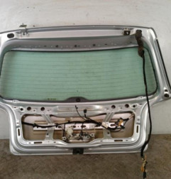 Malle/Hayon arriere VOLKSWAGEN POLO 4