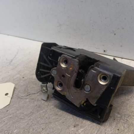 Serrure avant droit DACIA SANDERO 2
