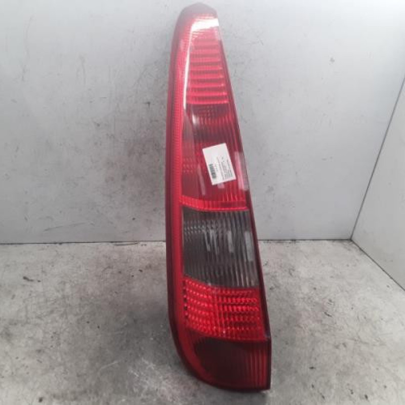 Feu arriere principal gauche (feux) FORD FIESTA 5 Feu arriere principal gauche (feux) FORD FIESTA 5
