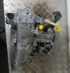 Boite de vitesses PEUGEOT 208 1