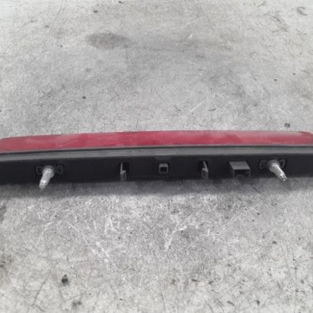 Feu arriere stop central PEUGEOT 3008 2