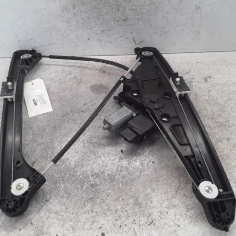 Leve vitre electrique avant droit PEUGEOT 3008 2