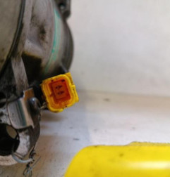 Compresseur clim PEUGEOT 607 Photo n°5