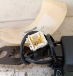 Attache ceinture avant droit CITROEN BERLINGO 2