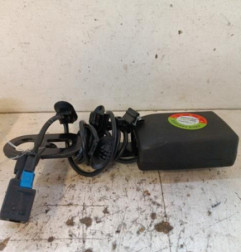 Attache ceinture avant gauche CITROEN BERLINGO 2 Photo n°1