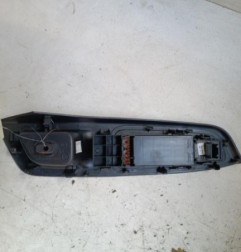 Interrupteur de leve vitre avant gauche NISSAN MICRA 5