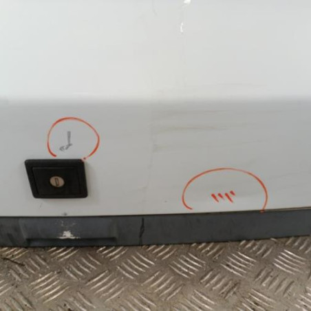 Malle/Hayon arriere RENAULT CLIO 1