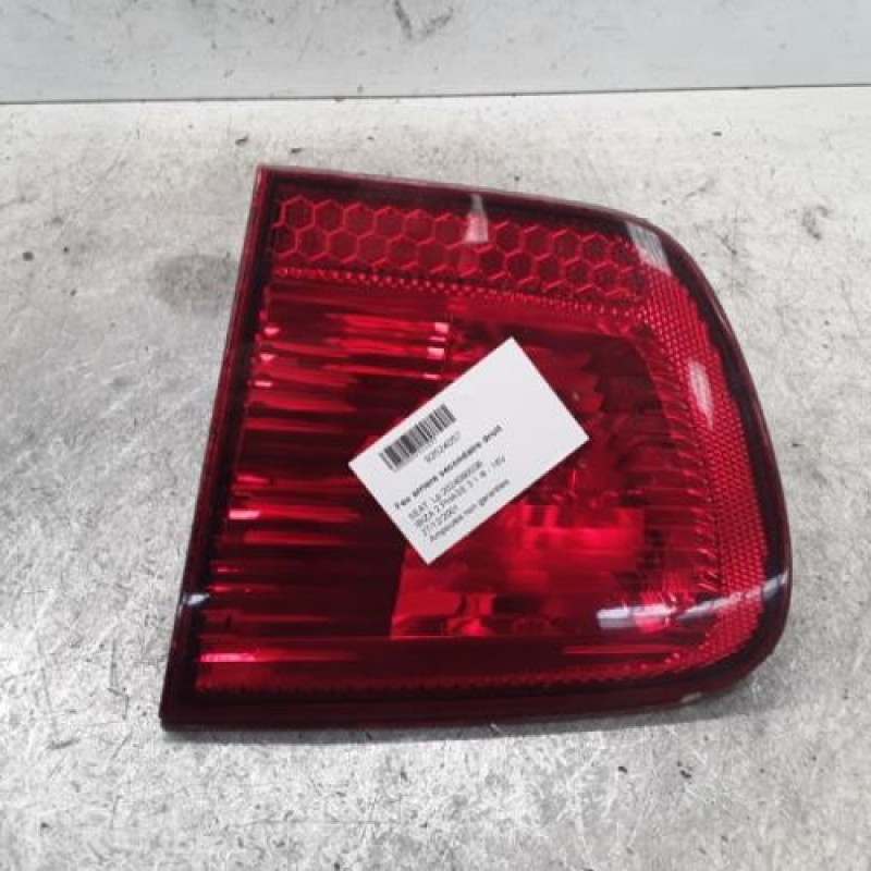Feu arriere secondaire droit (feux) SEAT IBIZA 2 Feu arriere secondaire droit (feux) SEAT IBIZA 2