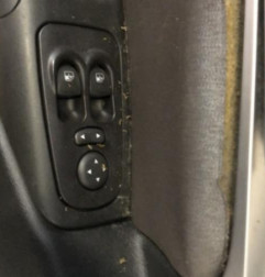 Porte avant gauche LANCIA YPSILON 4 Photo n°8