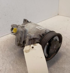 Compresseur clim VOLKSWAGEN POLO 5 Photo n°3