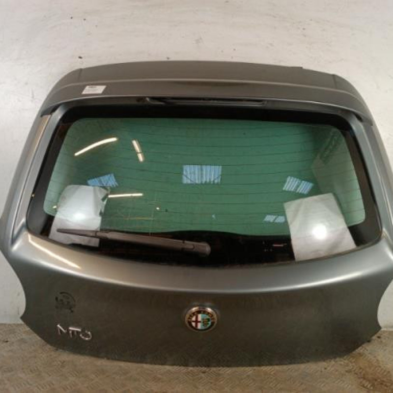 Malle/Hayon arriere ALFA ROMEO MITO Malle/Hayon arriere ALFA ROMEO MITO