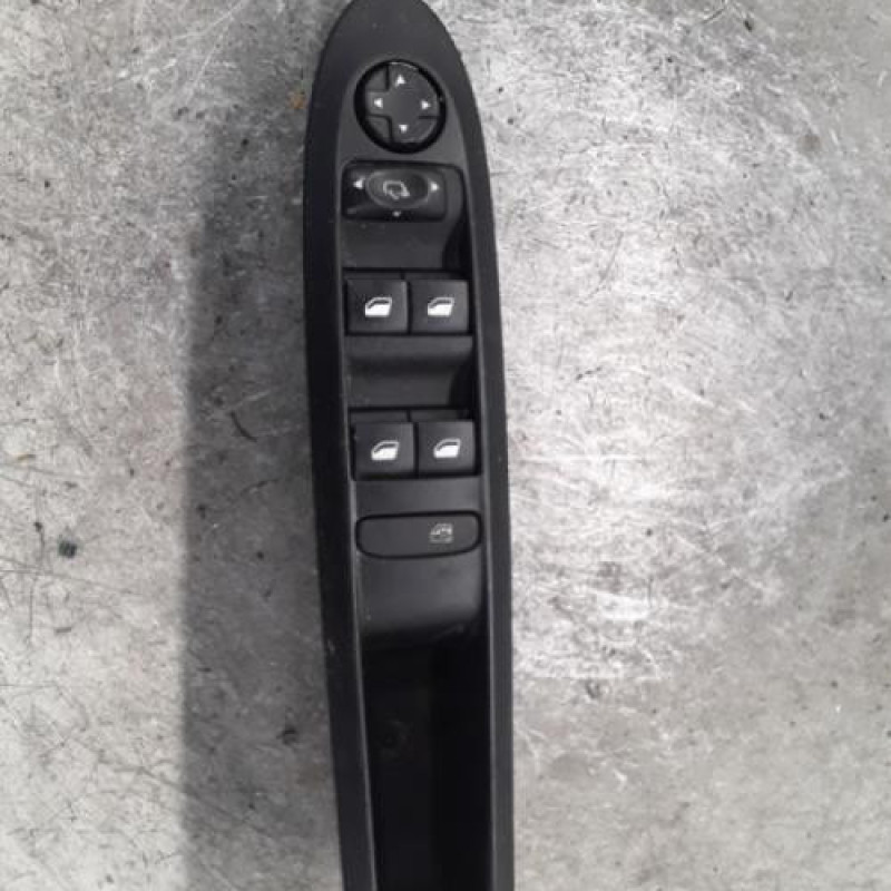 Interrupteur de leve vitre avant gauche CITROEN C4 2