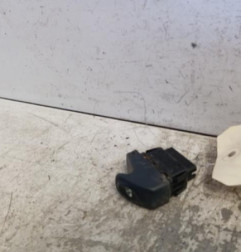 Interrupteur de leve vitre avant gauche RENAULT CLIO 2