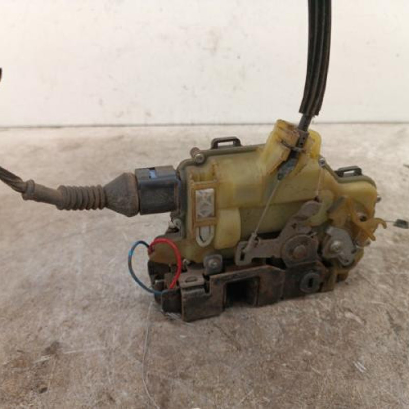 Serrure arriere droit SEAT IBIZA 3 Serrure arriere droit SEAT IBIZA 3