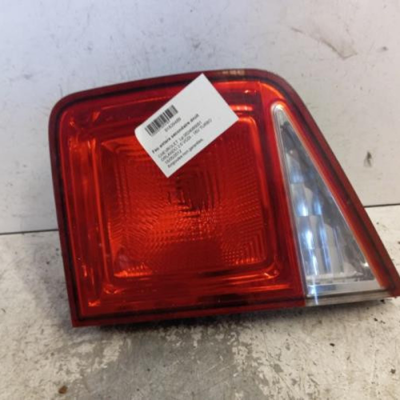 Feu arriere secondaire droit (feux) CHEVROLET ORLANDO Feu arriere secondaire droit (feux) CHEVROLET ORLANDO