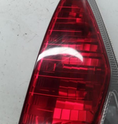 Feu arriere principal droit (feux) TOYOTA YARIS VERSO
