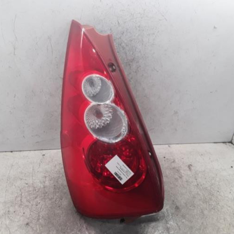 Feu arriere principal droit (feux) MAZDA 5 1 Feu arriere principal droit (feux) MAZDA 5 1