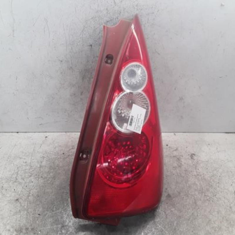 Feu arriere principal gauche (feux) MAZDA 5 1 Feu arriere principal gauche (feux) MAZDA 5 1