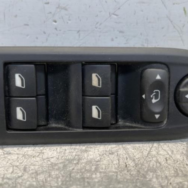Interrupteur de leve vitre avant gauche PEUGEOT 508 1 SW
