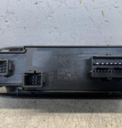 Interrupteur de leve vitre avant gauche PEUGEOT 508 1 SW
