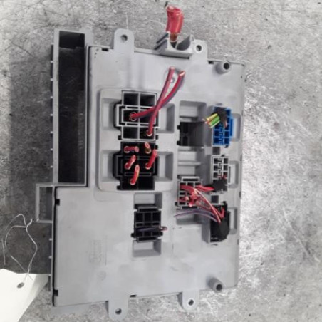 Porte fusible BMW SERIE 1 E87