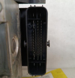 Bloc ABS (freins anti-blocage) VOLKSWAGEN GOLF 7 Photo n°4