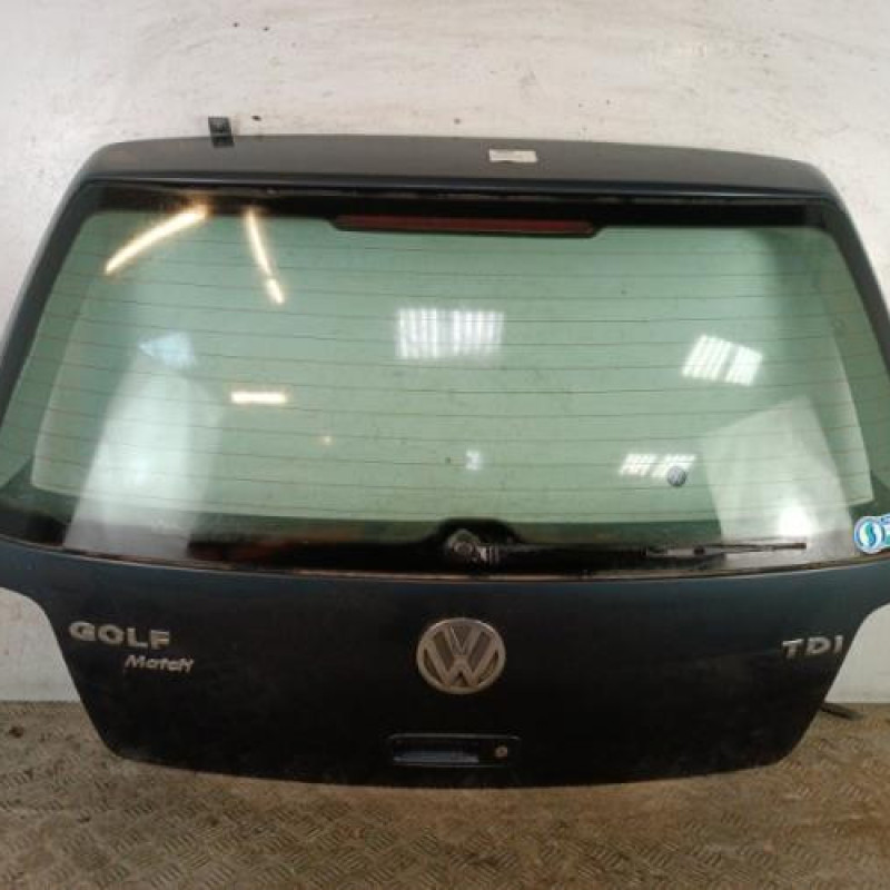 Malle/Hayon arriere VOLKSWAGEN GOLF 4 Malle/Hayon arriere VOLKSWAGEN GOLF 4