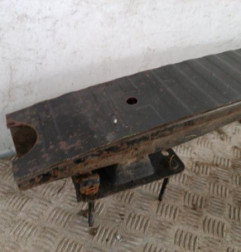 Renfort pare choc arriere (traverse) LAND ROVER RANGE ROVER 3