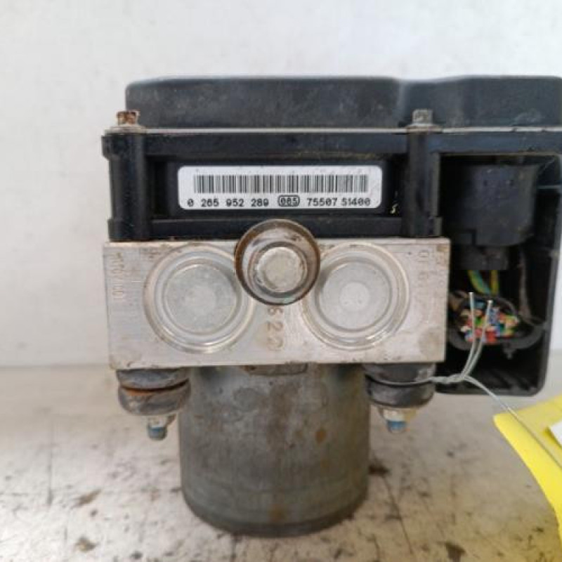 Bloc ABS (freins anti-blocage) CITROEN C4 2 Bloc ABS (freins anti-blocage) CITROEN C4 2