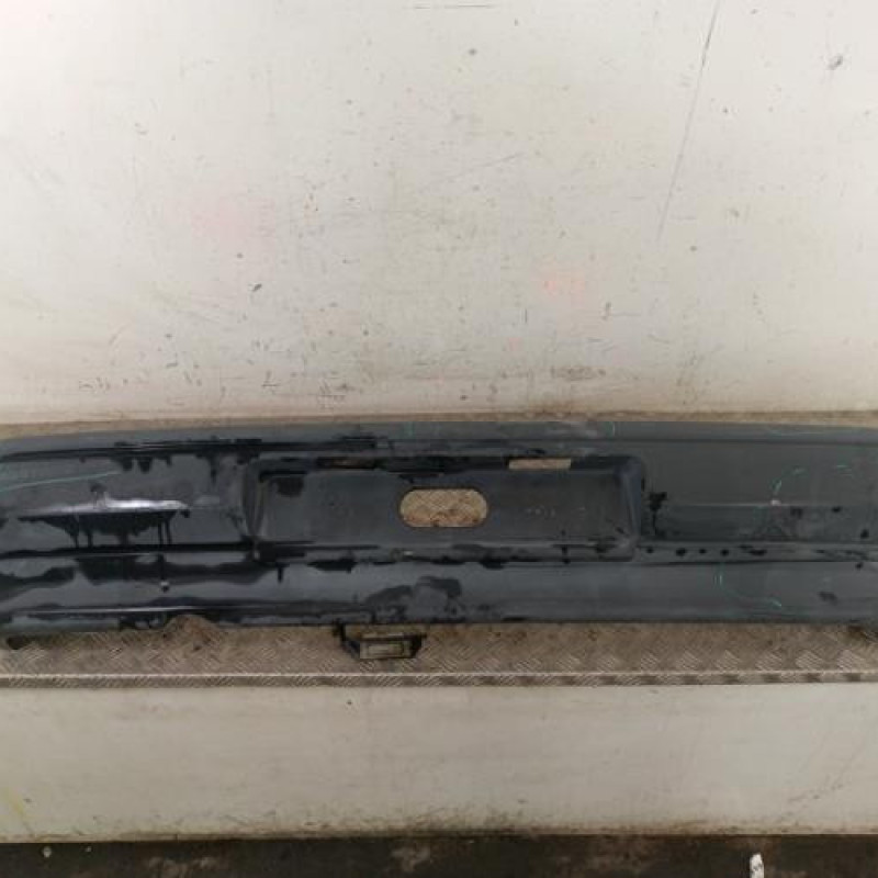 Pare choc arriere RENAULT CLIO 1