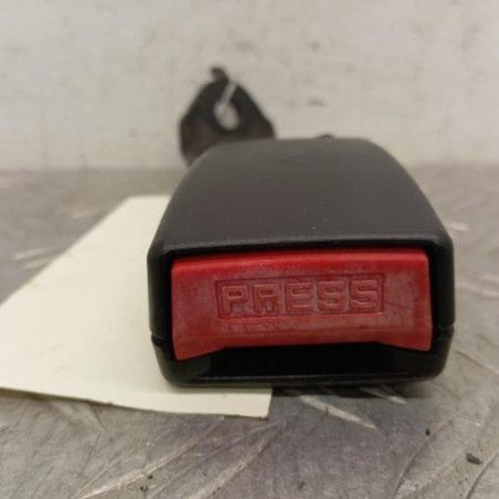 Attache ceinture arriere gauche RENAULT TWINGO 2