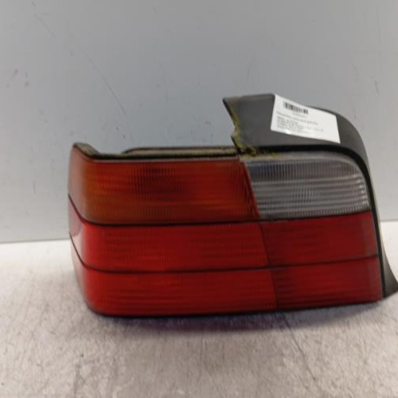 Feu arriere principal gauche (feux) BMW SERIE 3 E36 Feu arriere principal gauche (feux) BMW SERIE 3 E36