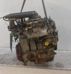 Moteur CITROEN SAXO Photo n°1