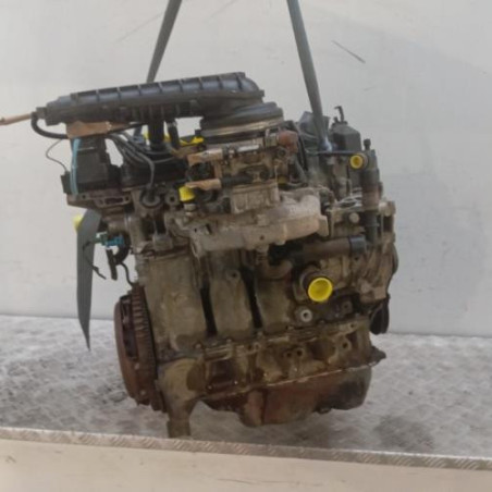 Moteur CITROEN SAXO Photo n°1